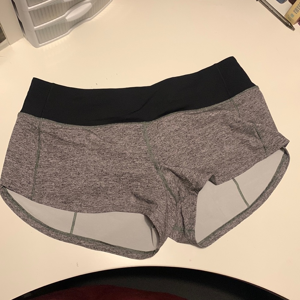 Speed Up LR Short 2.5’’ Lined Lululemon Shorts Size 6